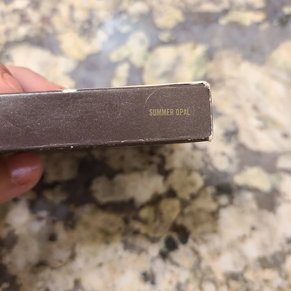 MAC Cosmetics LE Bao Bao Wan Summer Lt Ed Opal Blush Highlighter- light pink