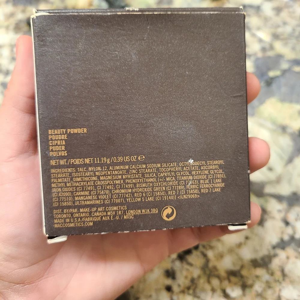 MAC Cosmetics LE Bao Bao Wan Summer Lt Ed Opal Blush Highlighter- light pink