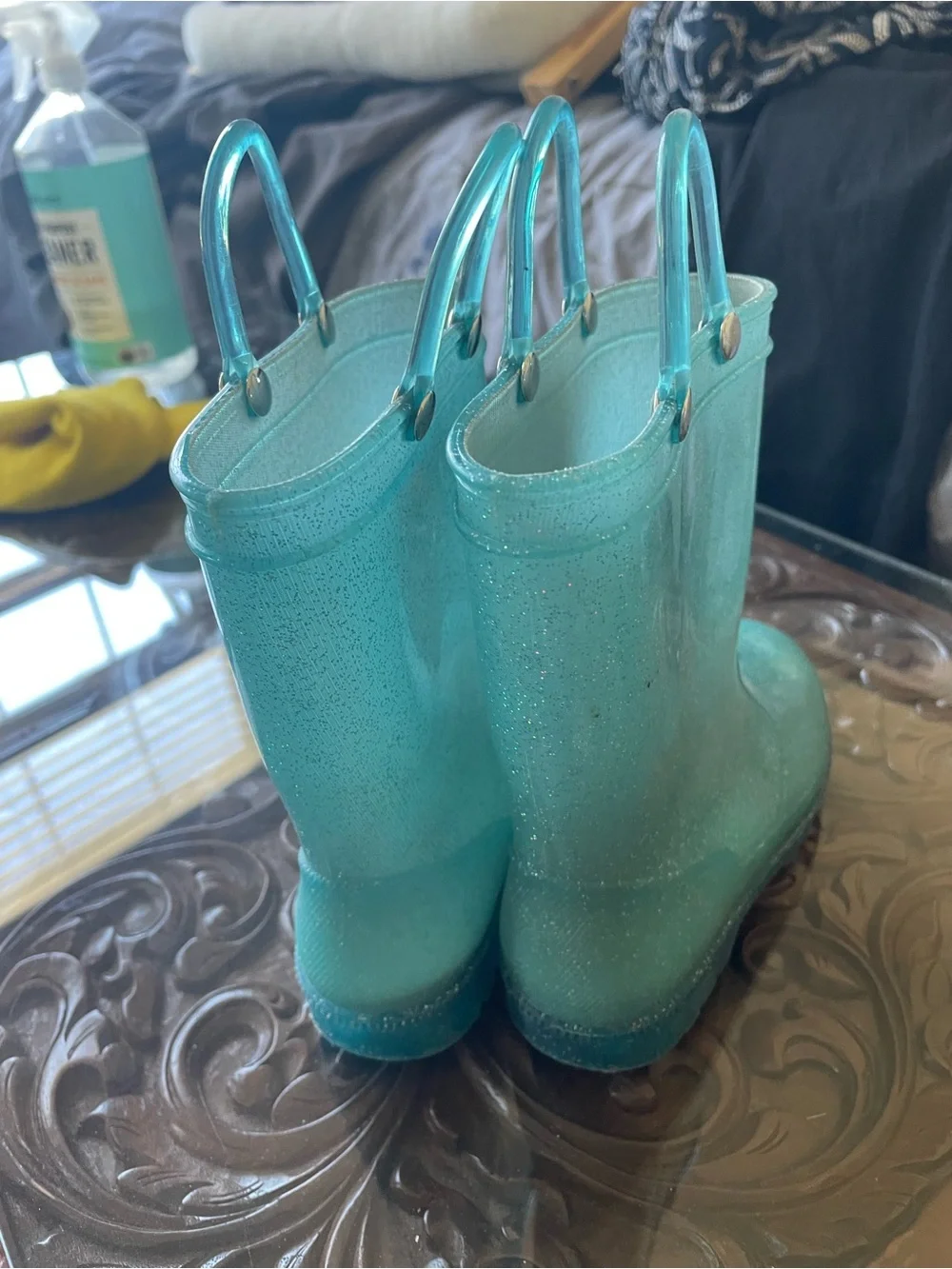 N/A shiny teal
