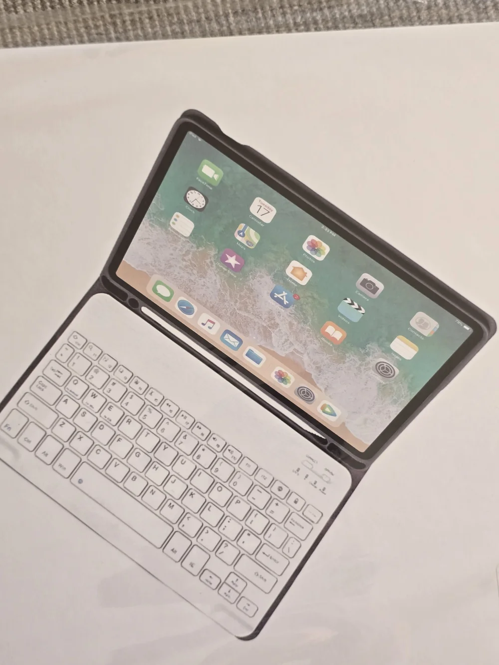 Bluetooth Keyboard Case for Tablet with Integrated Folio - Black