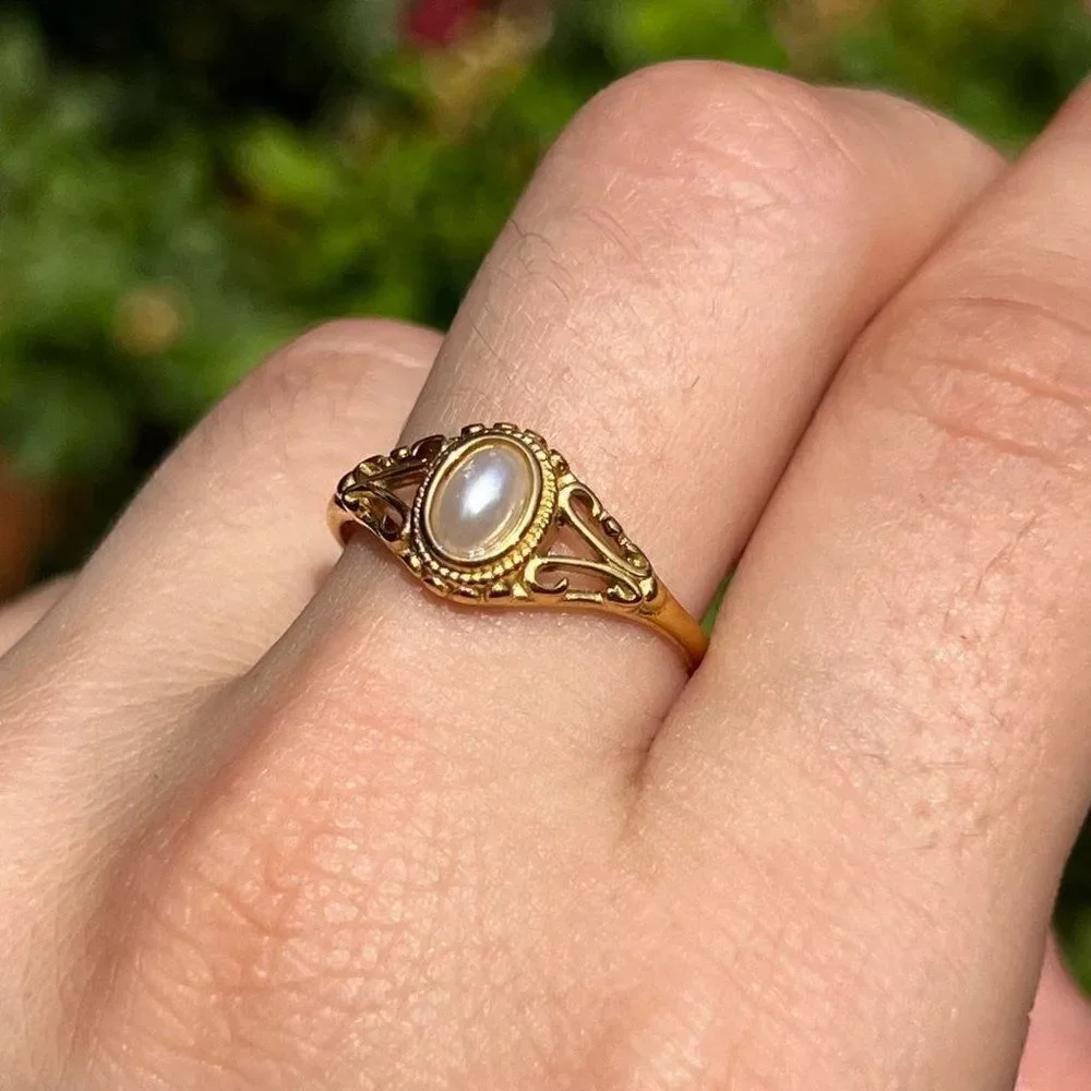 New! “Genovia” Gold Pearl Ring