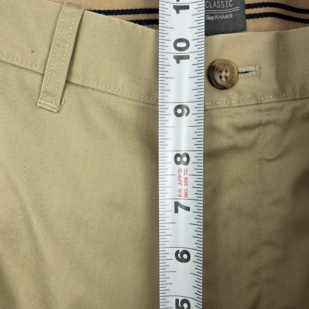 Gap Khakis 32x34 men’s tan khaki pants