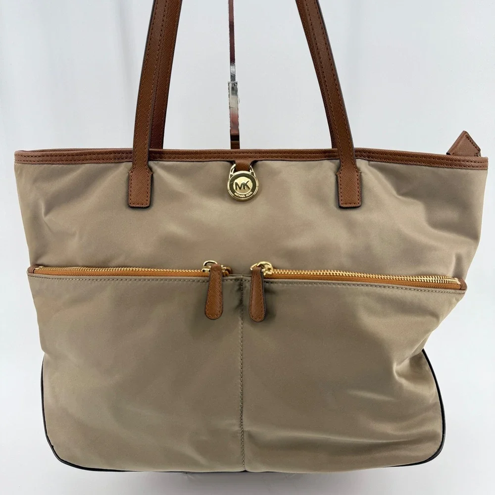 Michael Kors Dusk Kempton Medium Tote Bag Khaki Nylon Leather Trim Gold‎ Logo