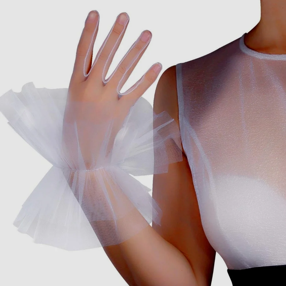 Fabulous Avant Garde Elegant High Fashion Designer Sheer Tulle Ruffled G…