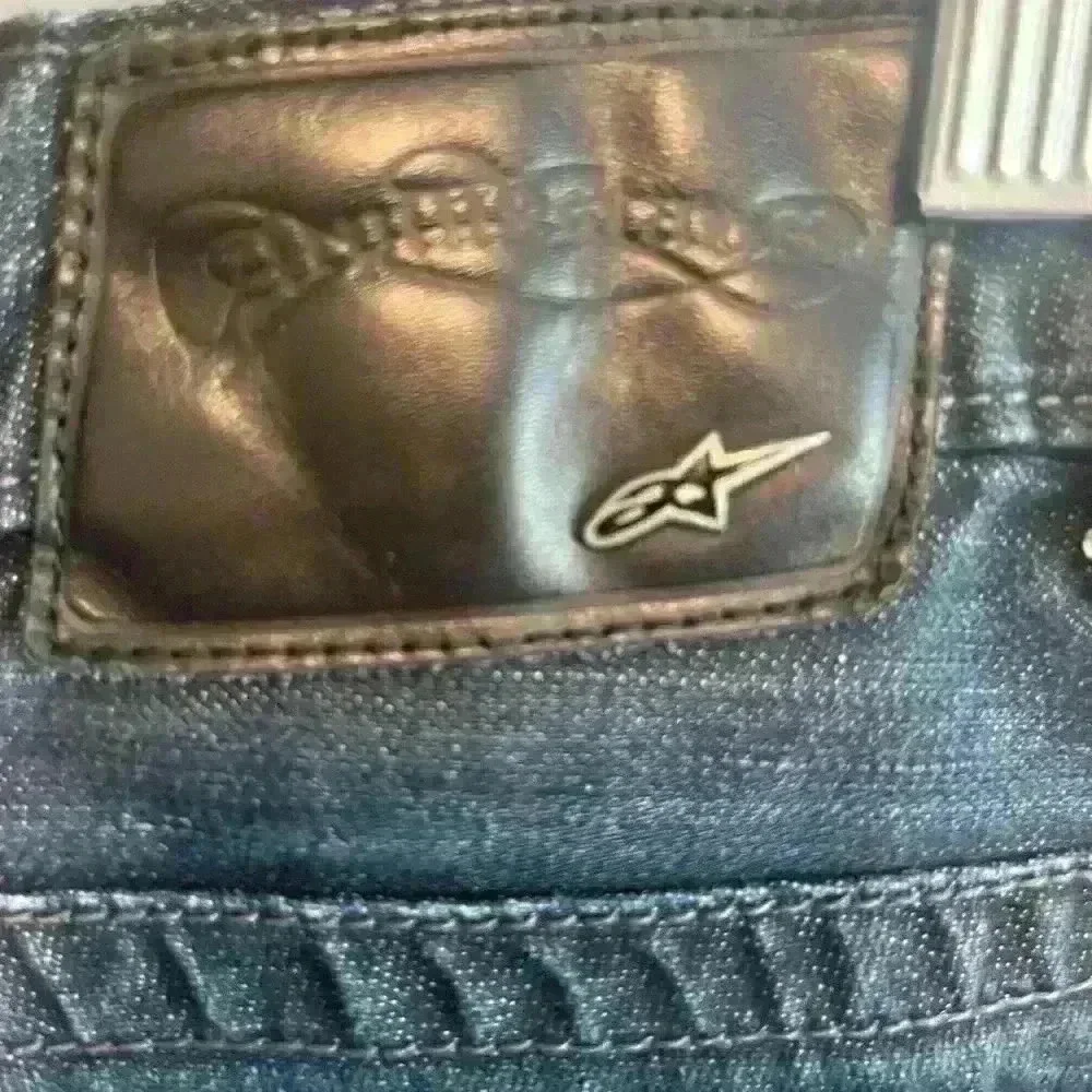 N/A still men’s any
