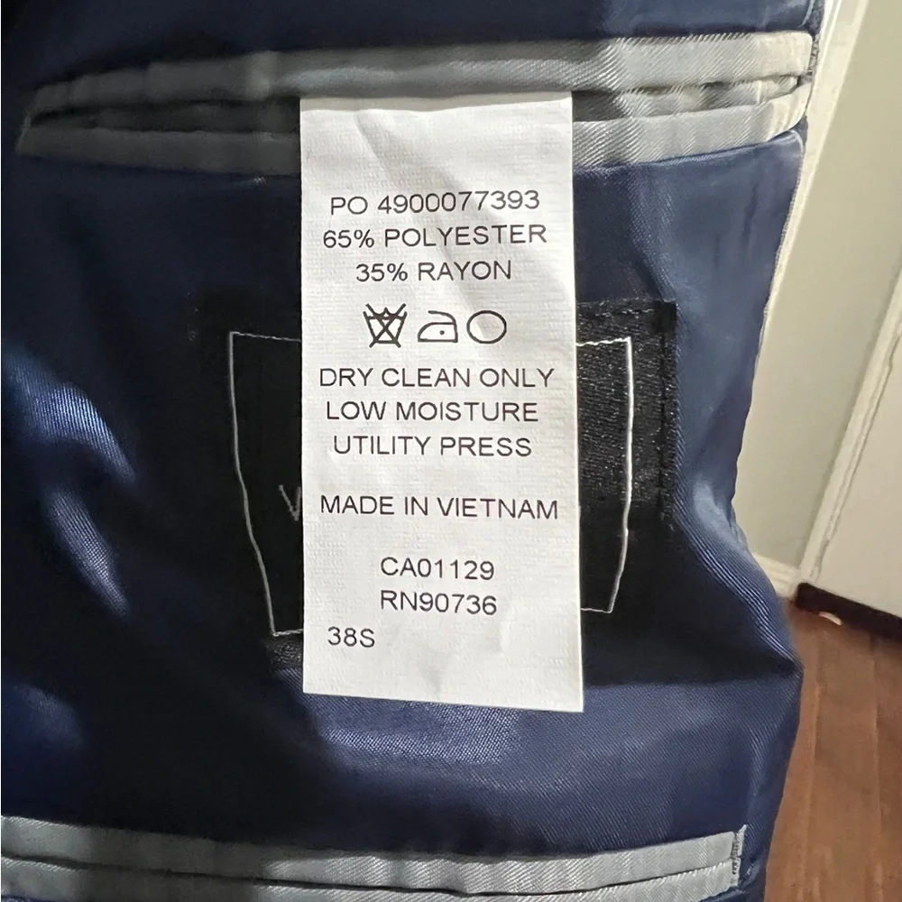 Van Heusen size 38s