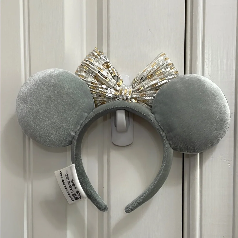 Disney stylish silver