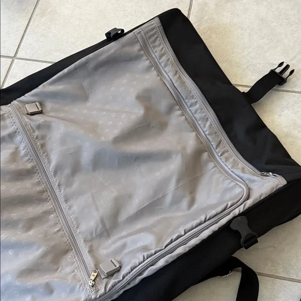 SwissGear stylish versatile