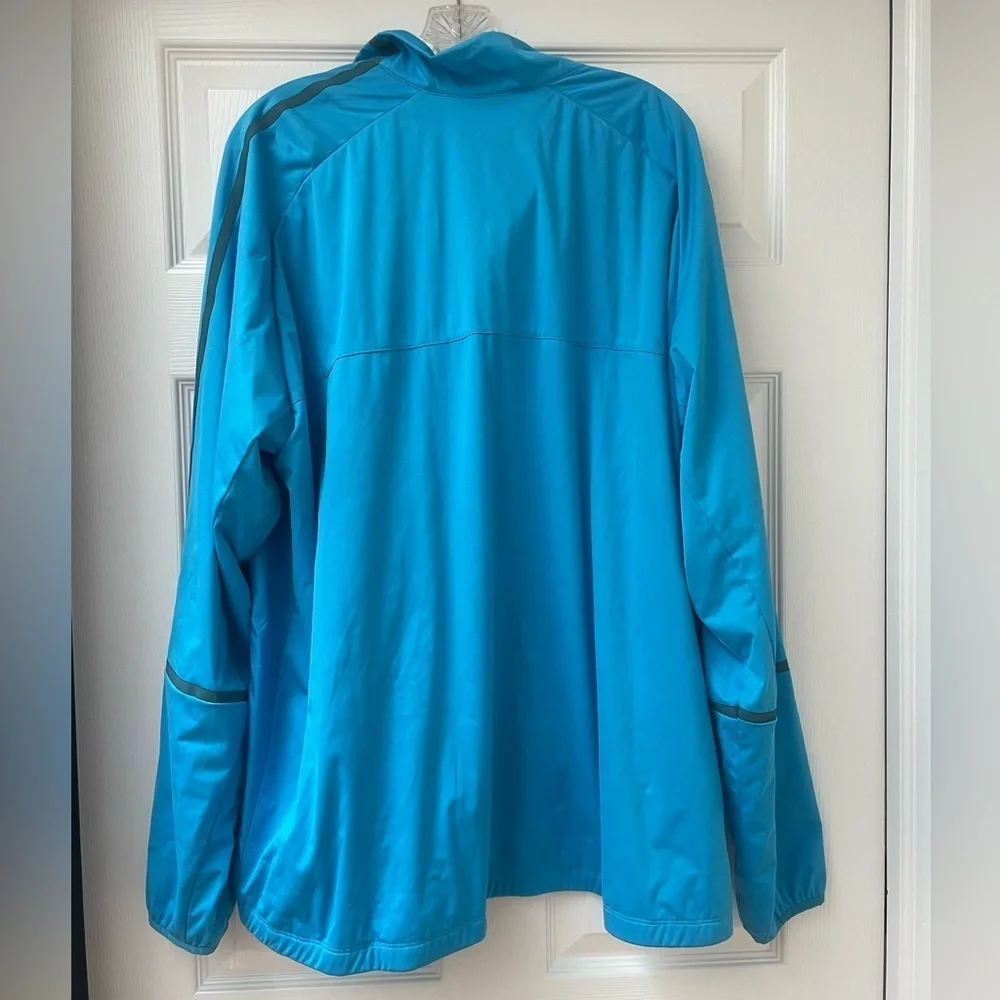 Nike golf wind