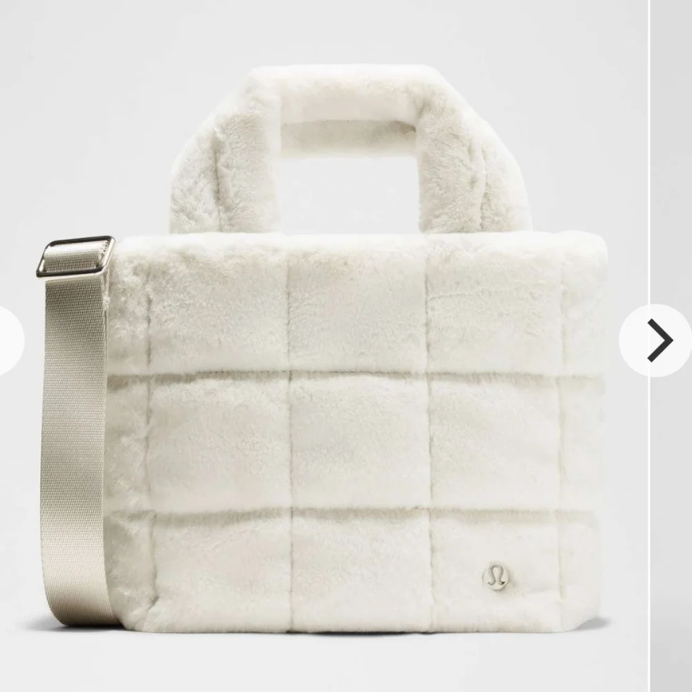 Lululemon Quilted Grid Tote Mini 5L Plush Fleece Tote In Bone