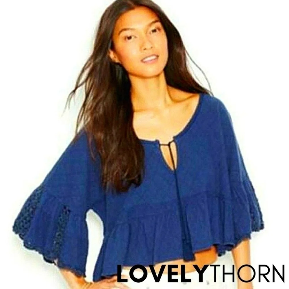FREE PEOPLE // boho-chic textured fabric tie plunge wide sleeve top