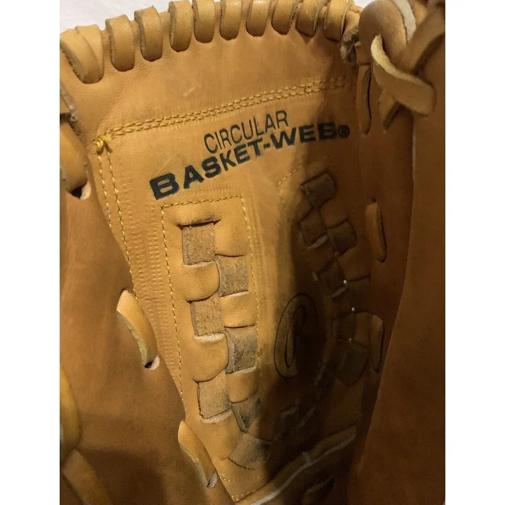 Rawlings this baseball