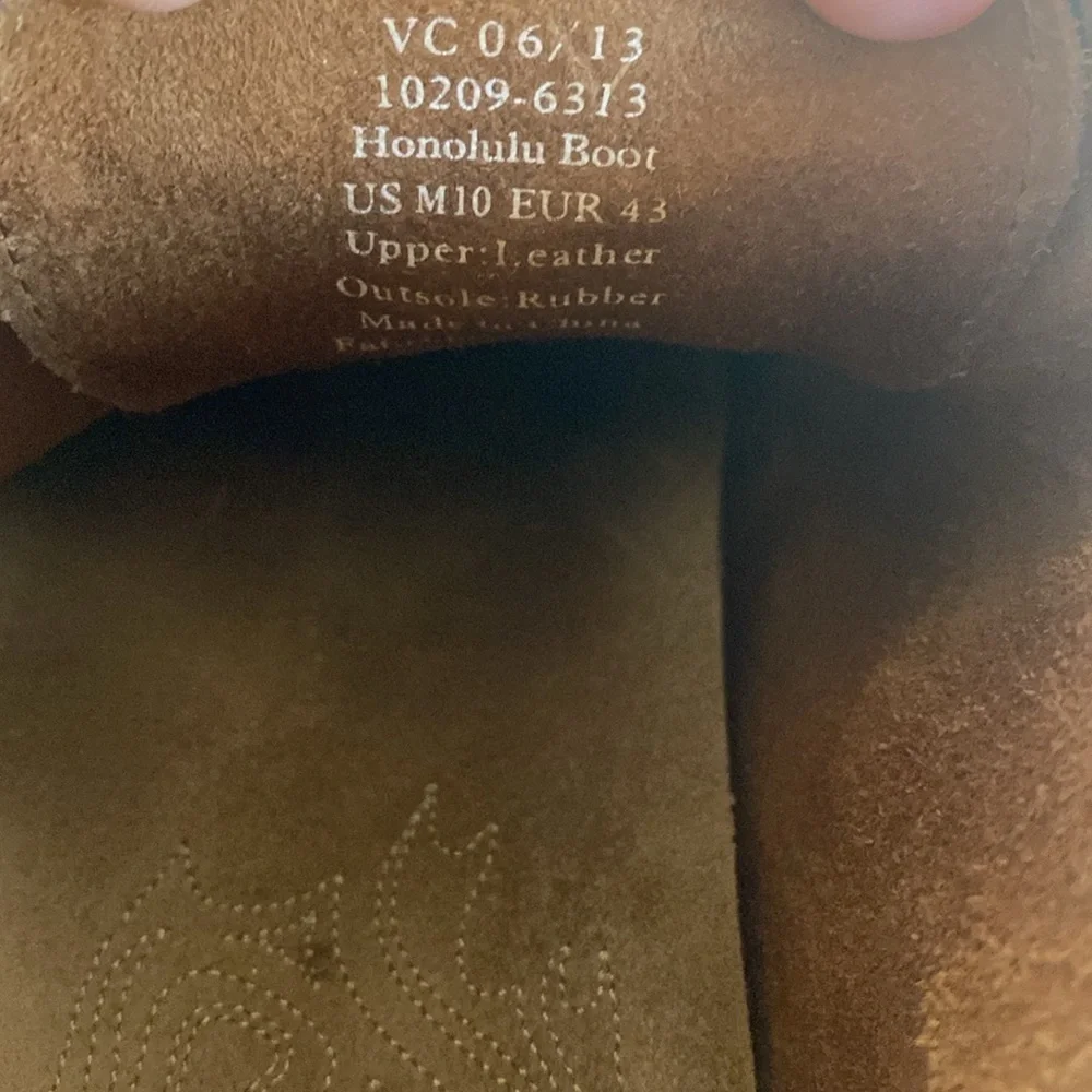 OLUKAI Men’s Brown Leather Boots Size 10 M