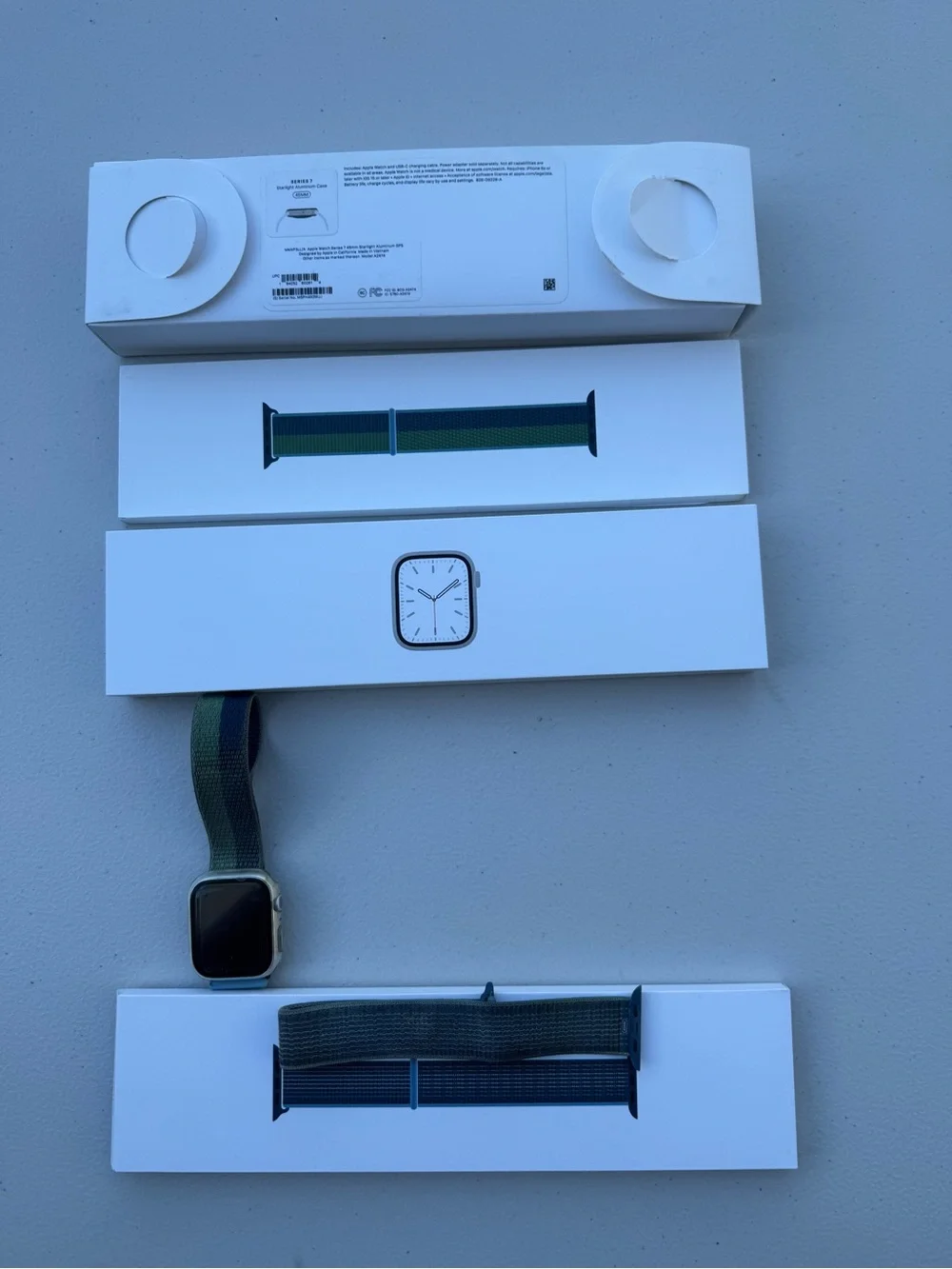 Apple Watch Series 7 Aluminum Case 45mm w/ Charging Cable & 2 Watch bands