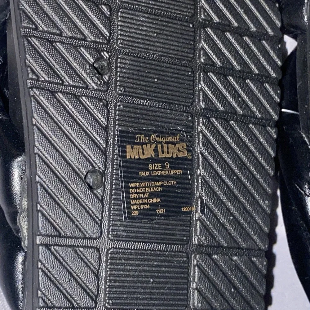 Mukluks new muk