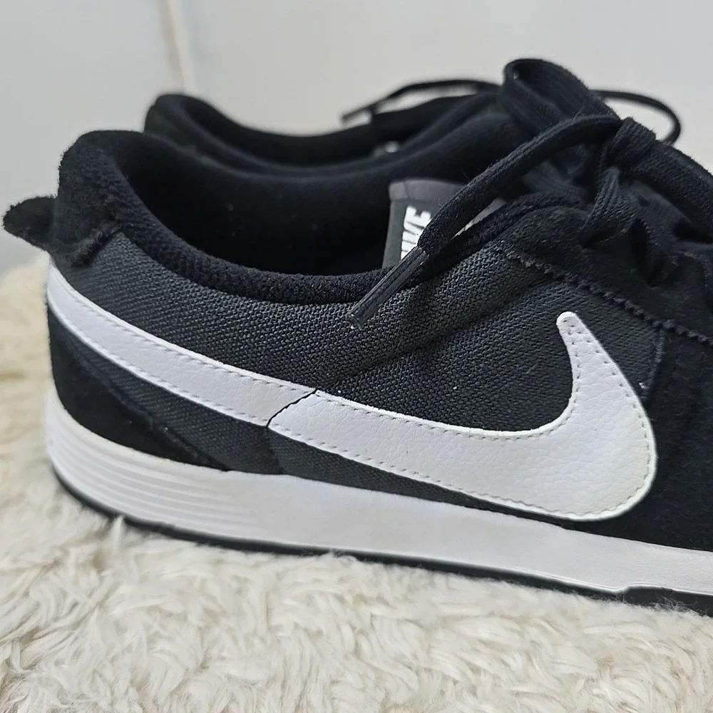 Nike golf shoes