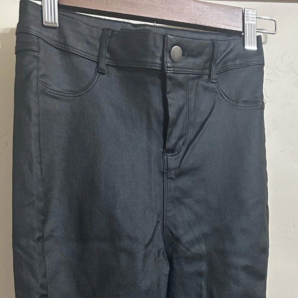 Chocolate inseam 27”
