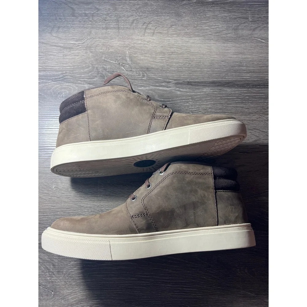 UGG Highland Chukka Mens 8 Brown Nubuck Leather Mid Top Sneakers/Boots  Gorpcore