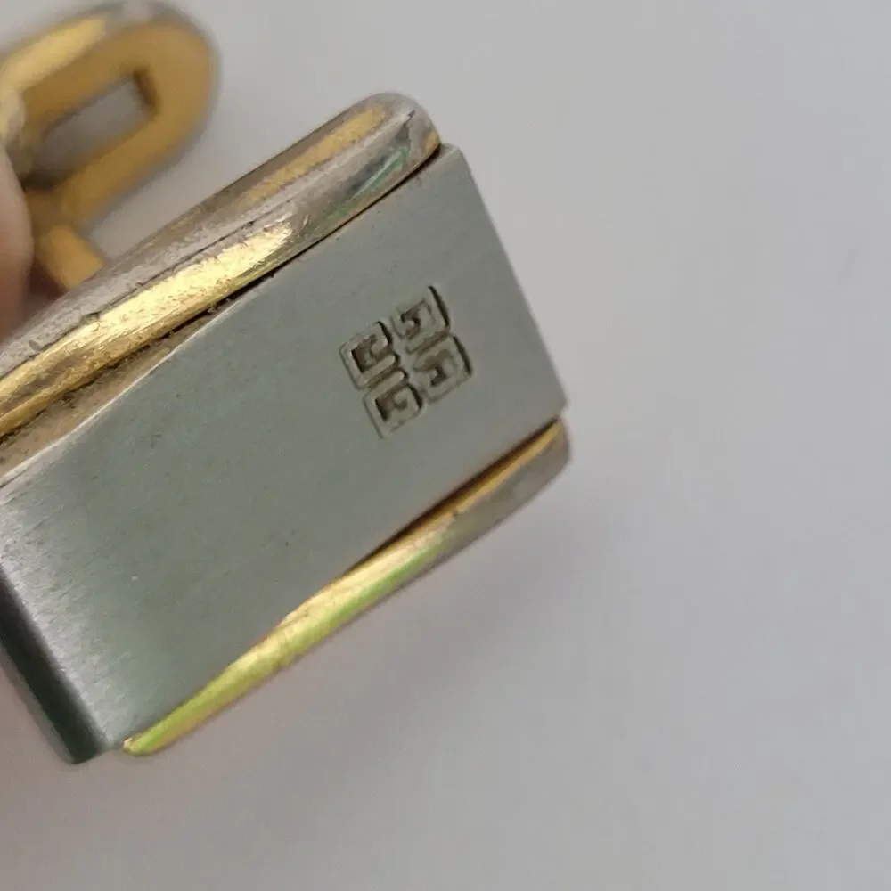 Givenchy cufflinks set
