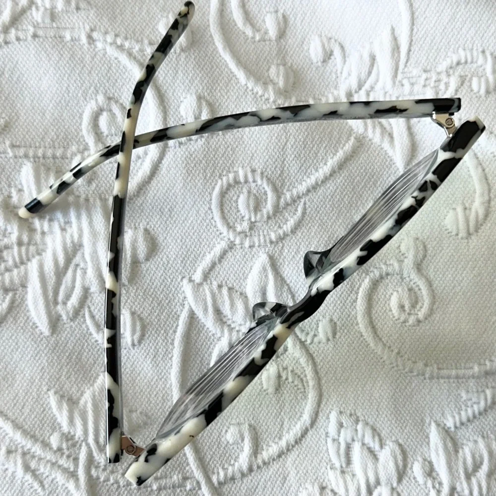 DIFF Eyewear Winston‎ Black & White Rich Hide Cow Hide Cat Eye/ Square Frames
