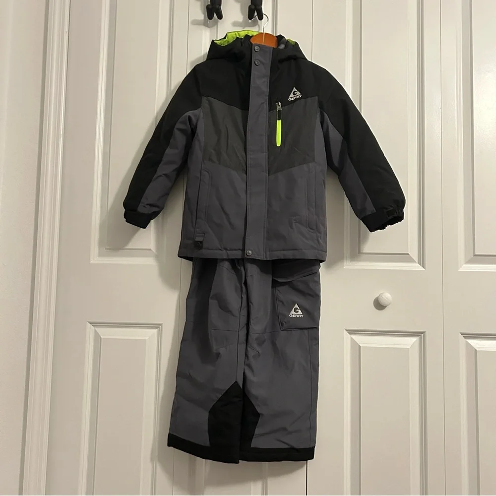 Gerry Kids 2-Piece Jacket + Bib Pants‎ | Size Small | Waterproof Gear