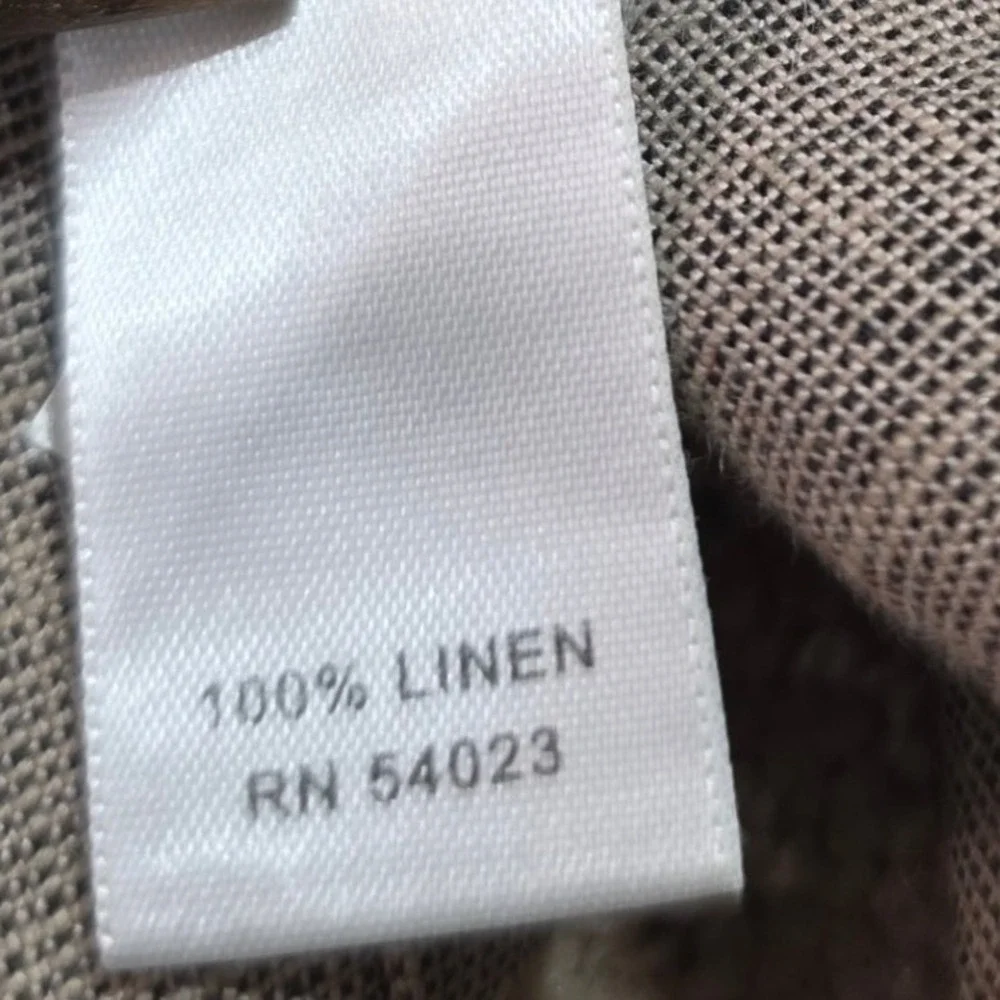 Banana Republic brand banana