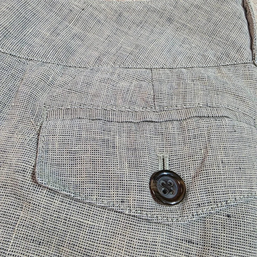 Banana Republic brand banana