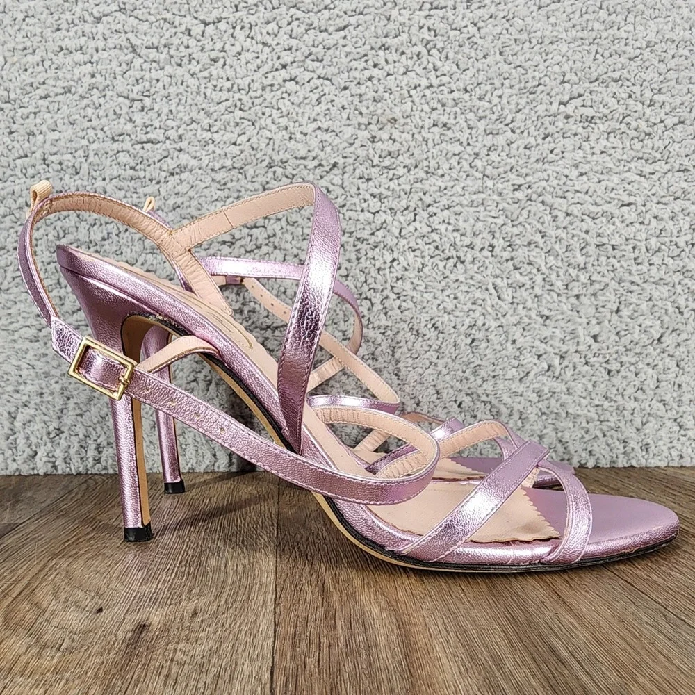 SJP by Sarah Jessica Parker wear pattern