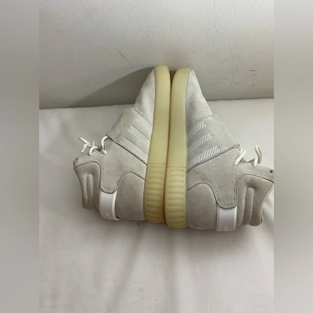 adidas tubular invader