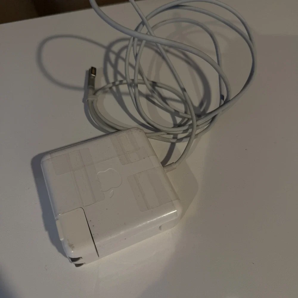 Apple 85w magsafe