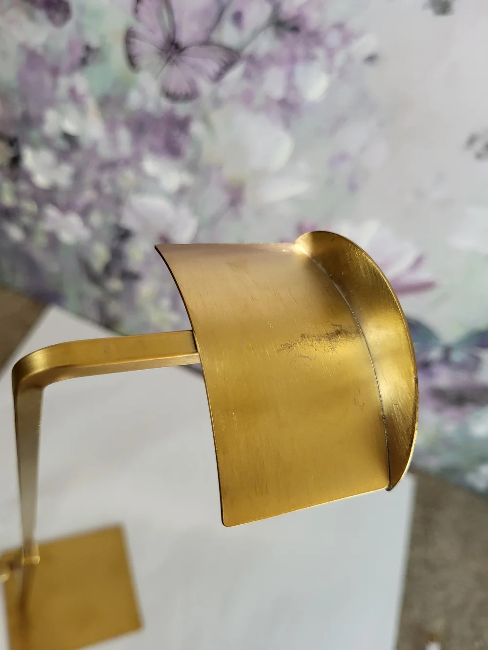 N/A purse stand