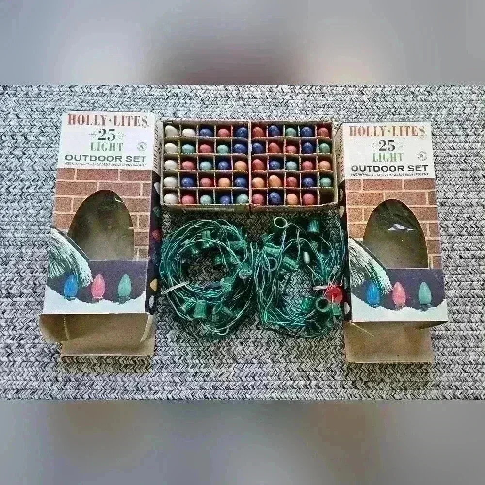 Holly Lites 2 boxes of‎ 25 Light Outdoor Light Set Glass Multicolored bulbs Vtg