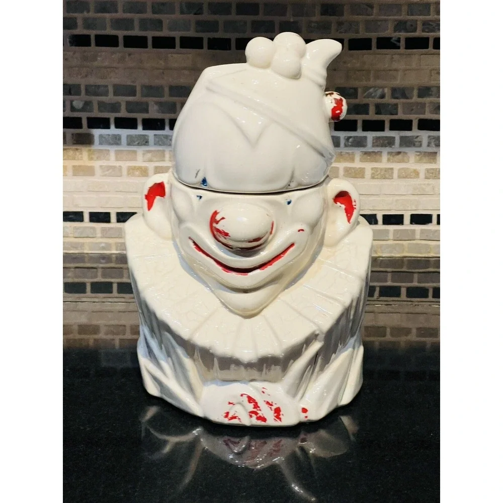 Vintage McCoy 1940s Clown Face Cookie Jar‎ 10