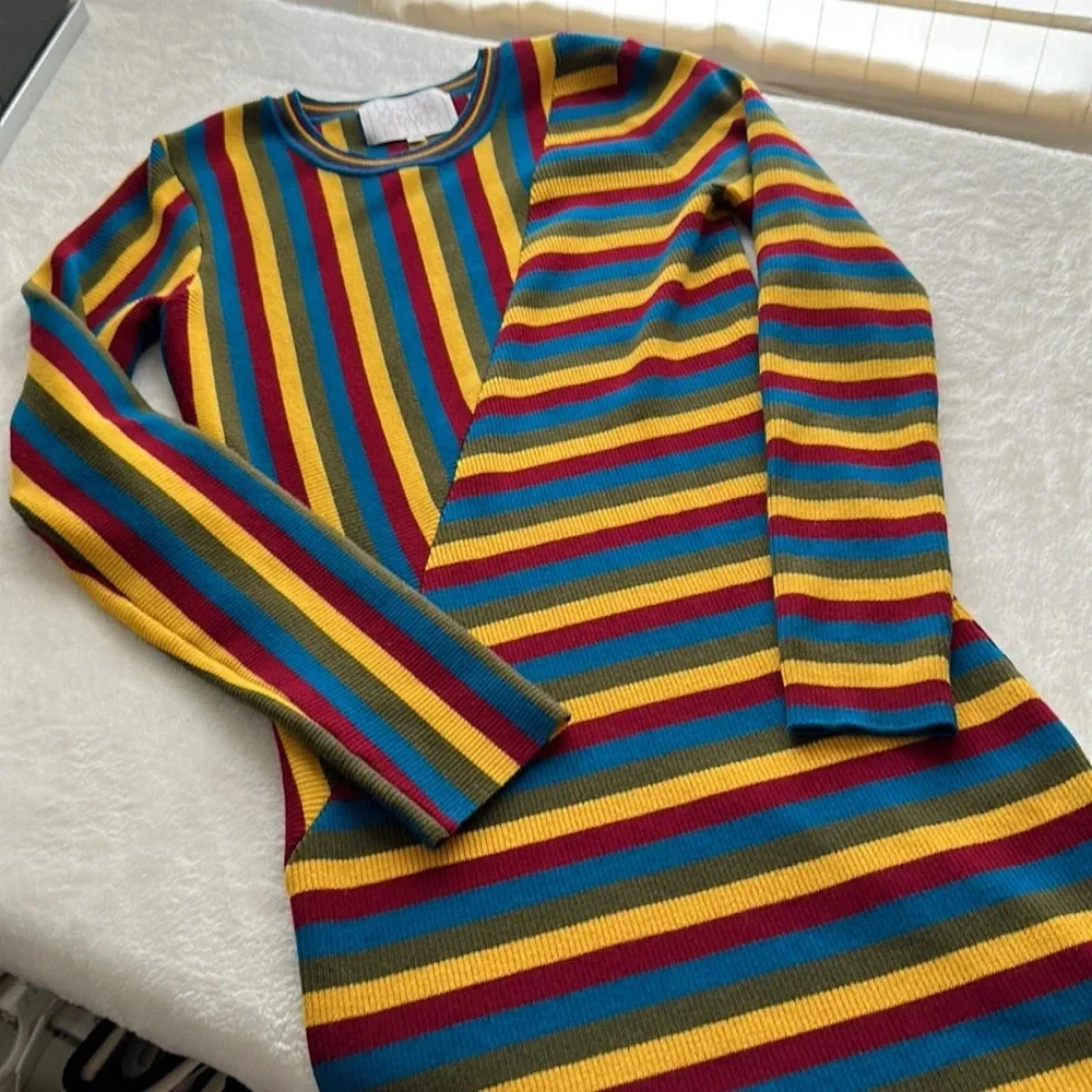 Victor Glemaud friendly neckline