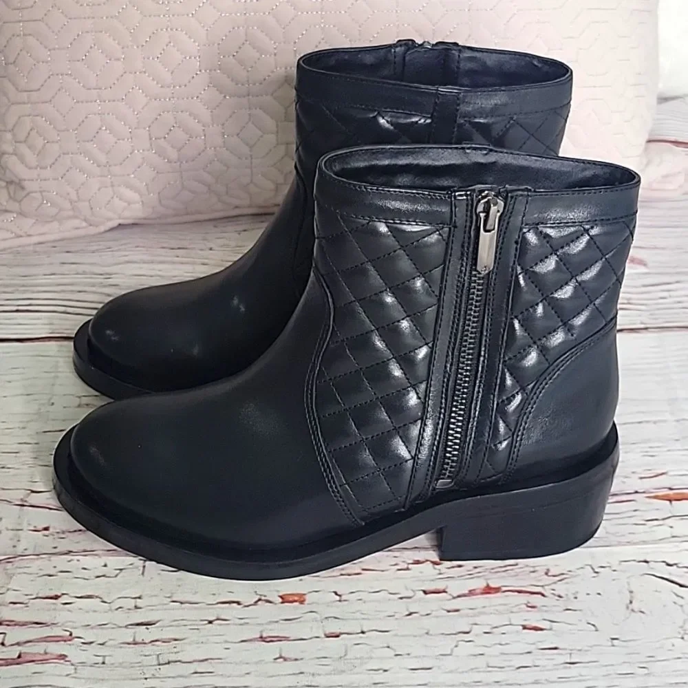 SAM EDELMAN Lancaster Black Leather Quilted Ankle Boot Size 7