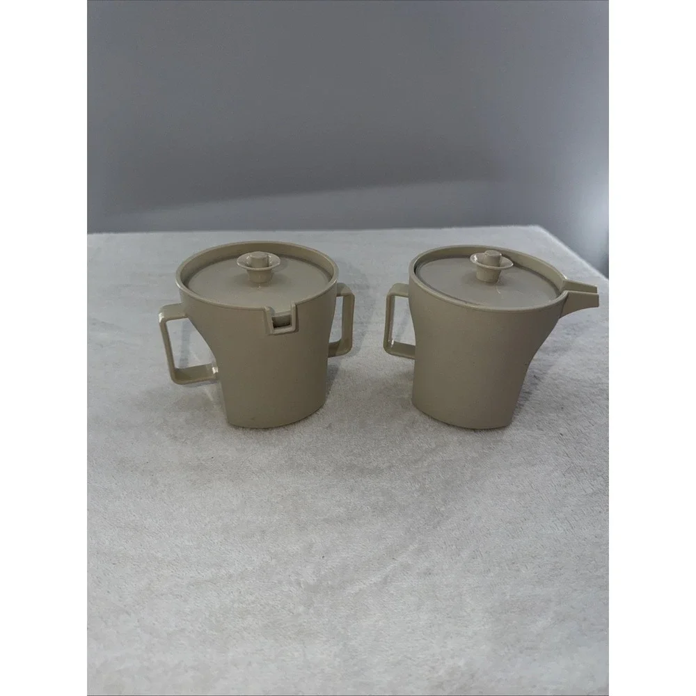 Tupperware this vintage