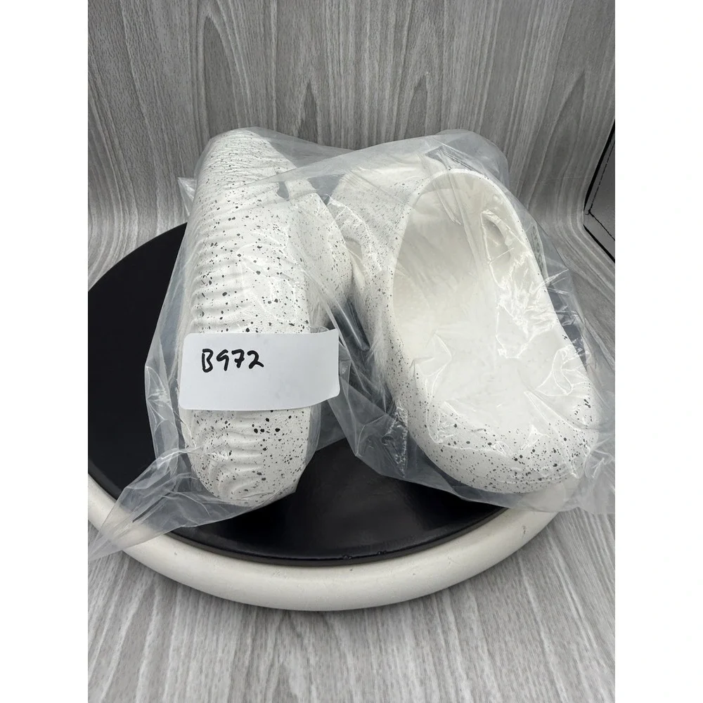 CROCS lighting slides shopping