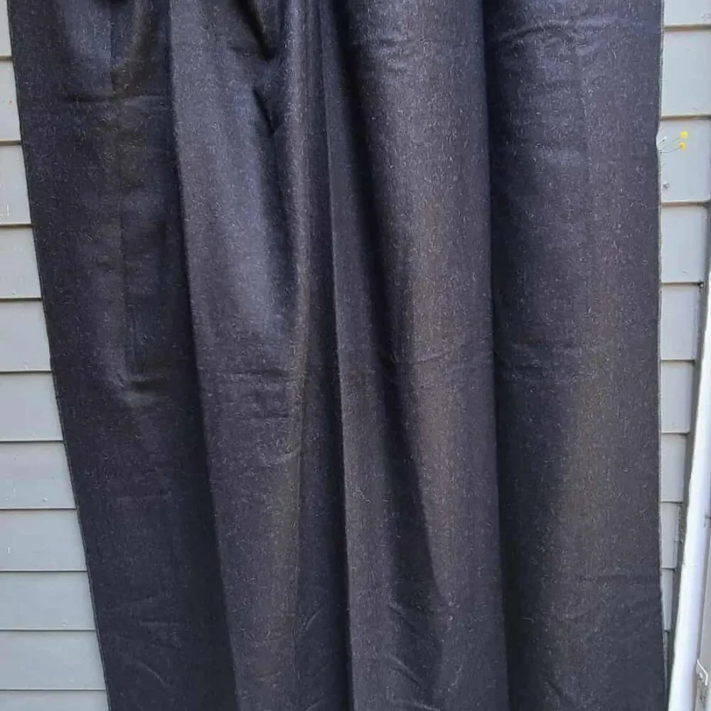 Pacas 100% Baby Alpace Throw Gray on one side Black on the other