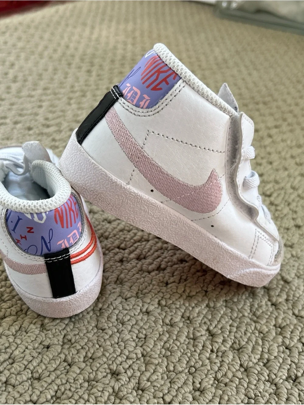 Nike Blazer Mid '77 SE Toddler Size 7C White Athletic Shoes Sneakers DJ0268-100