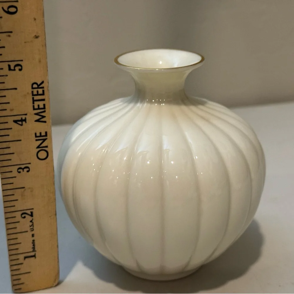 Lenox vintage sweetbriar