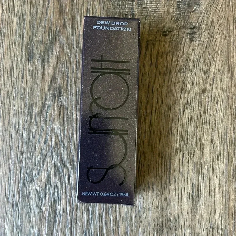 New in box Surratt Dew Drop Foundation 6.5 Medium/Beige .64 oz