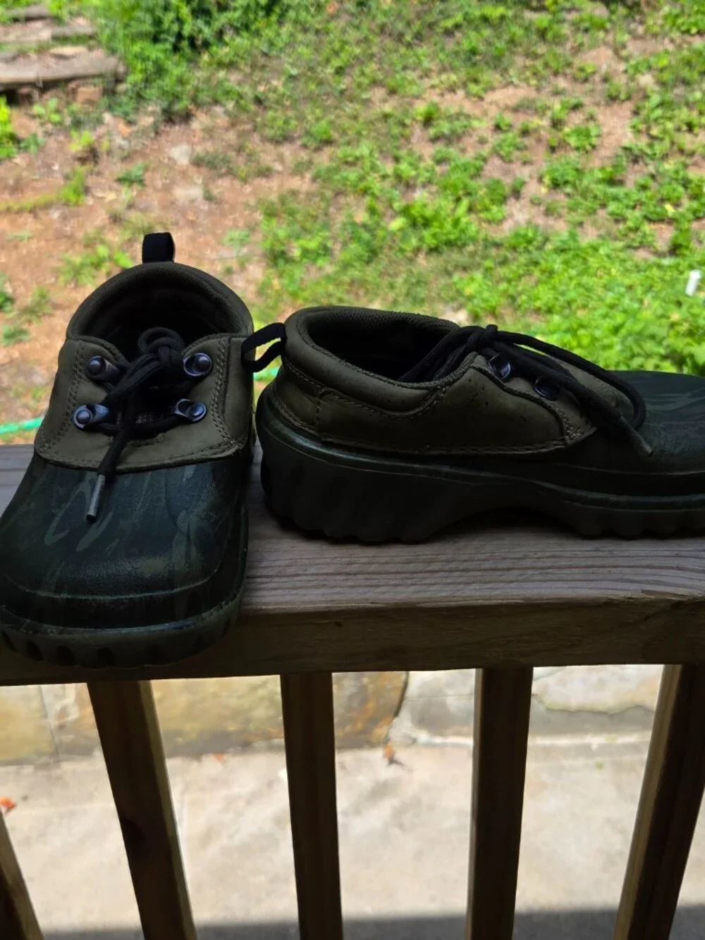CROCS shoe water fit
