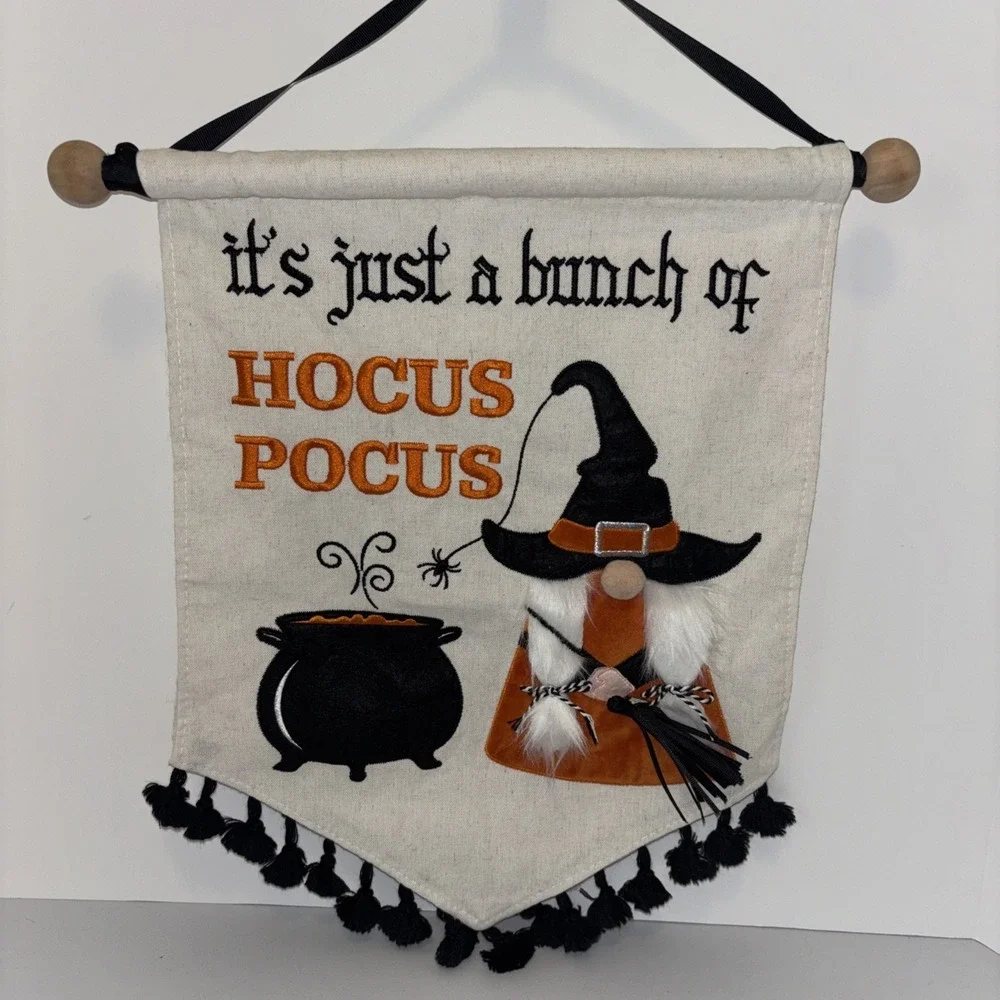 Hocus Pocus Wall Hanging