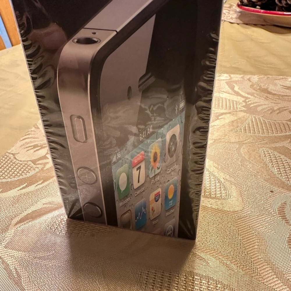 Apple iPhone 4 Box Only