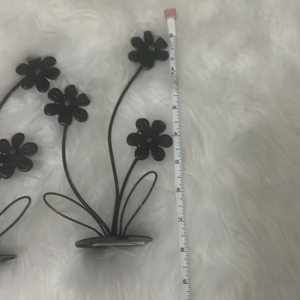 N/A brown flower