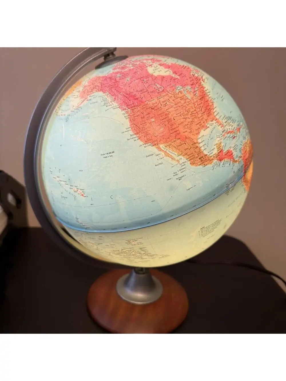 Globe light up