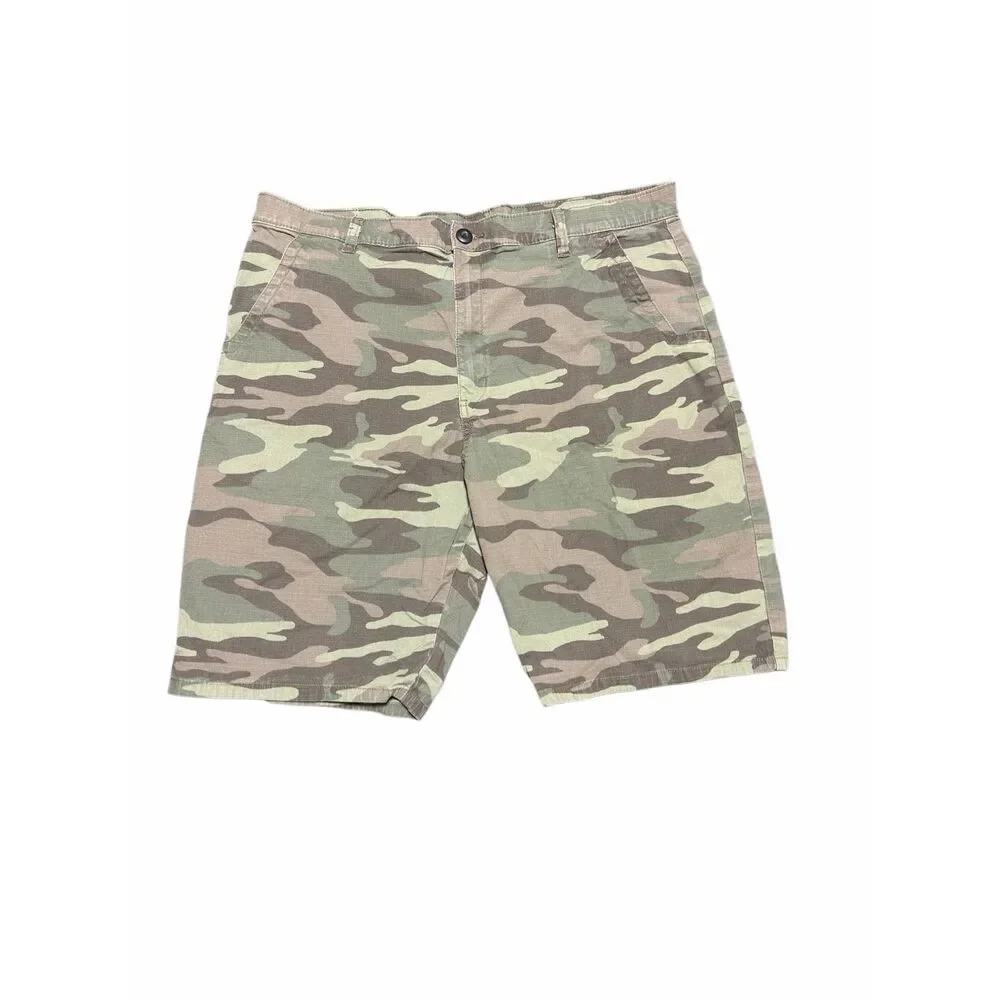 Dickies Relaxed Fit Lightweight Cotton Shorts Green Camo men’s Size 38 10