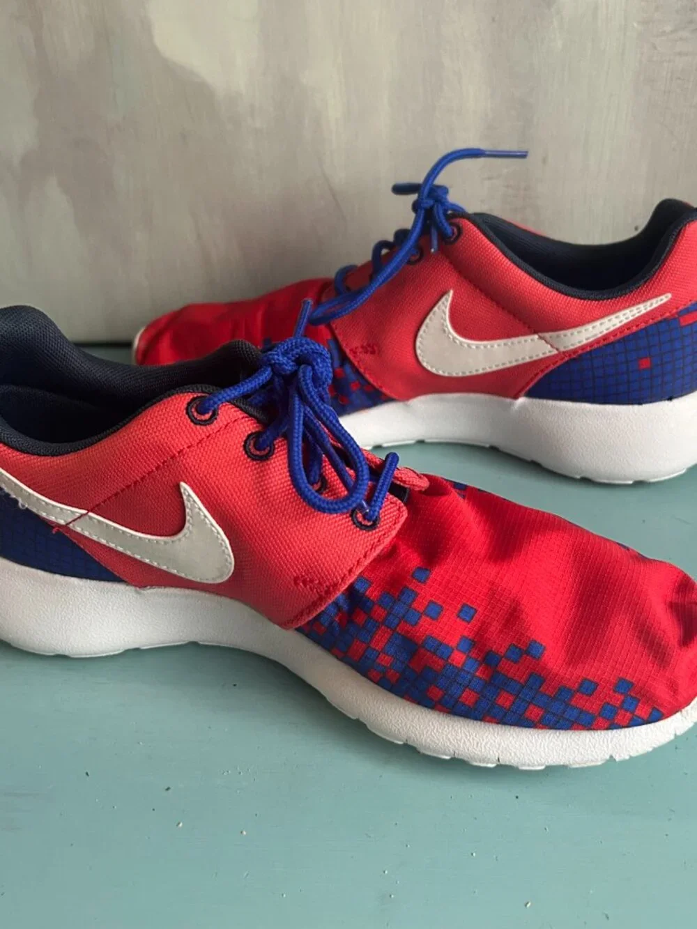 Nike roshe style pristine