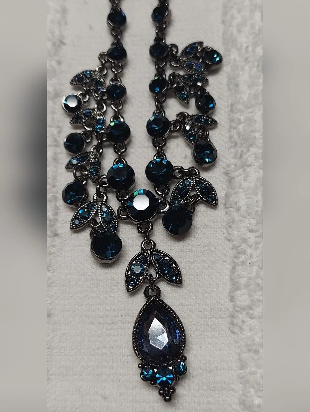 N/A blue black