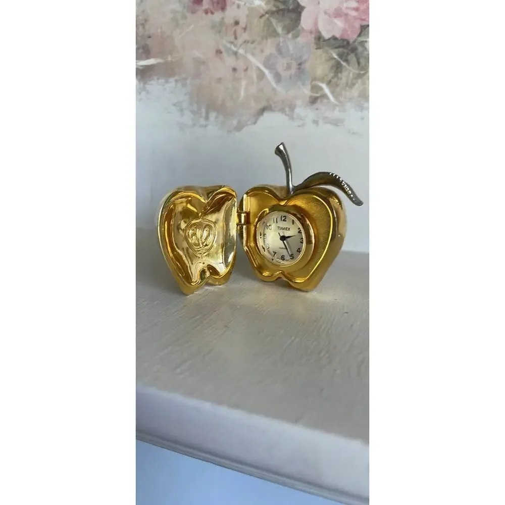 N/A charming gold